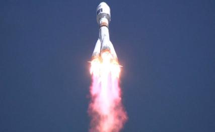El Lanzamiento del cohete portador Soyuz-2.1a desde el Vostochny de Lanzamiento Espacial Centre.http: //en.kremlin.ru/